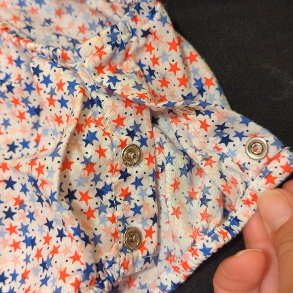 Baby Gap Stars Romper - Picture 3 of 4